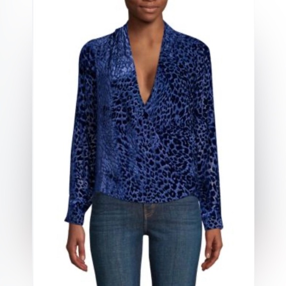 L'Agence Lydia Navy Drape Leopard Velvet Burnout Wrap Blouse Women’s Size XS/T - Picture 2 of 7